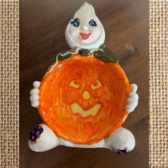 Vintage Ghost Jack-O’-Lantern Ceramic Candy Dish – Hand-Painted Halloween Decor - Picture 3 of 10